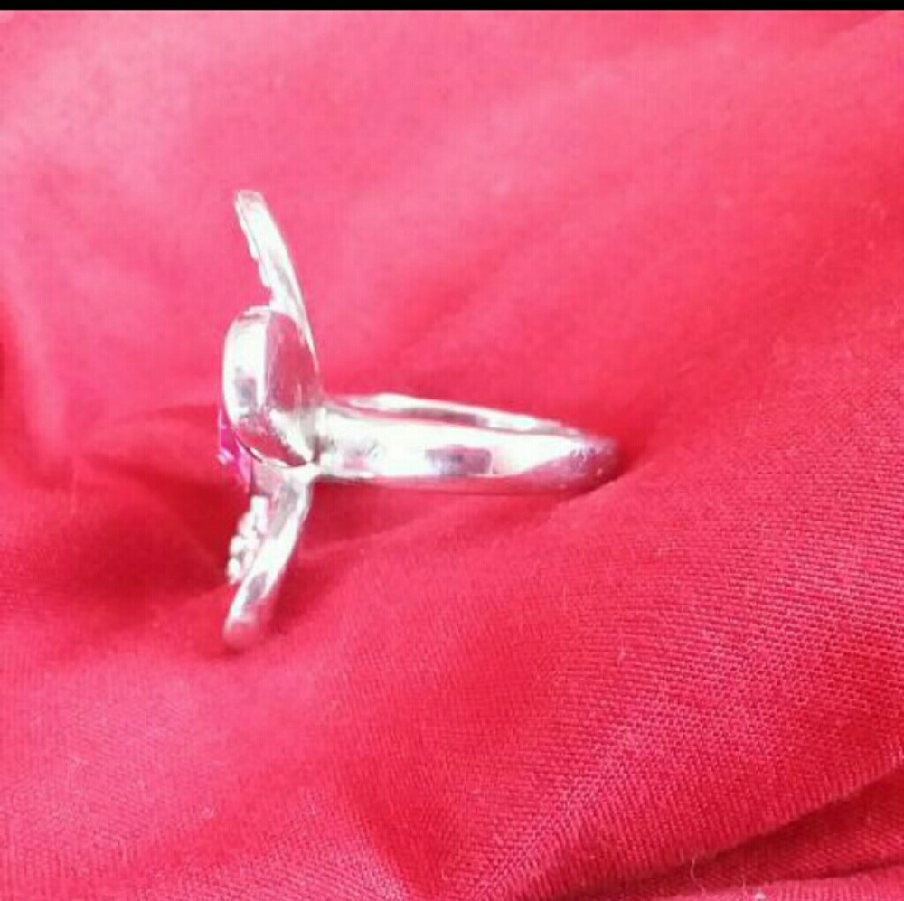 STAINLESS STEEL FLOWER ๐ธ RING ๐ - Picture 2 of 2
